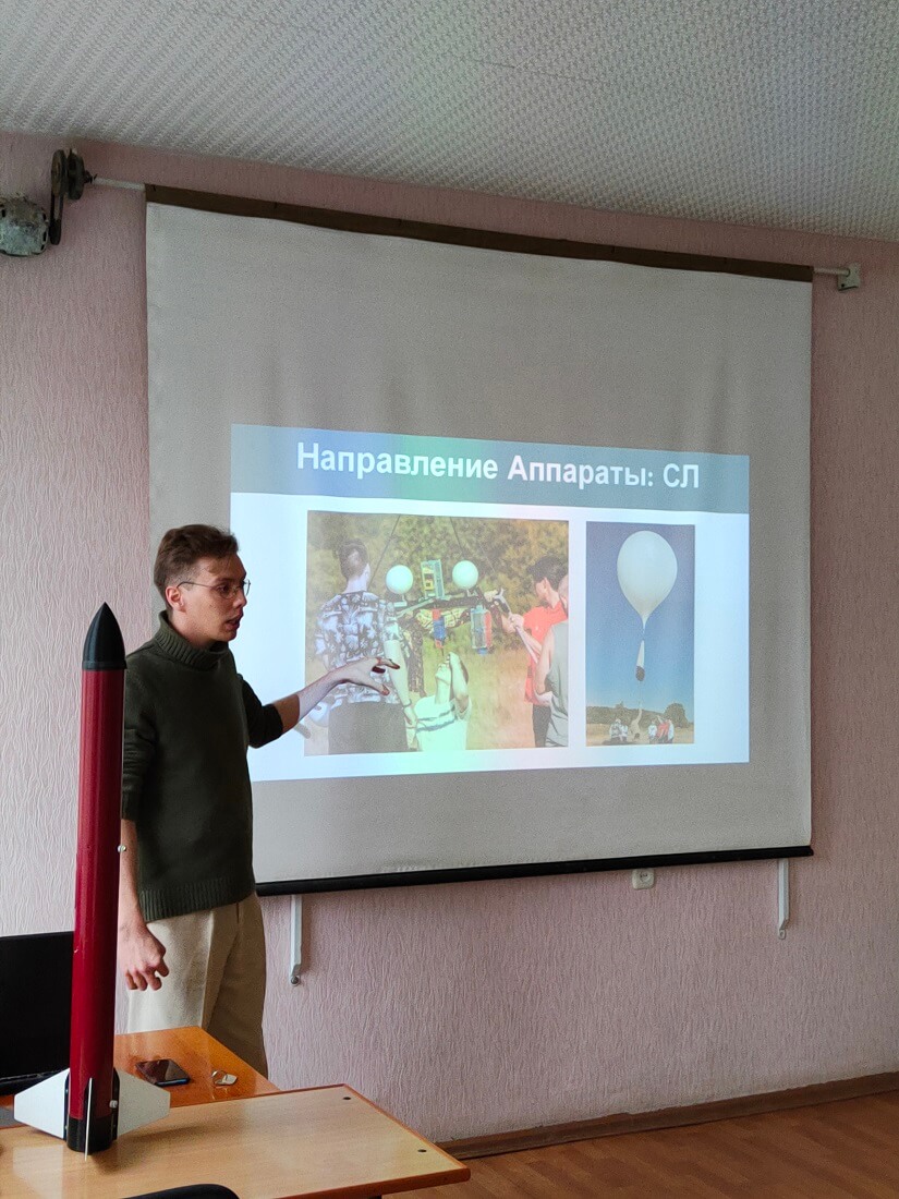 Делегация из Воздушно-инженерной школы (г. Владимир)