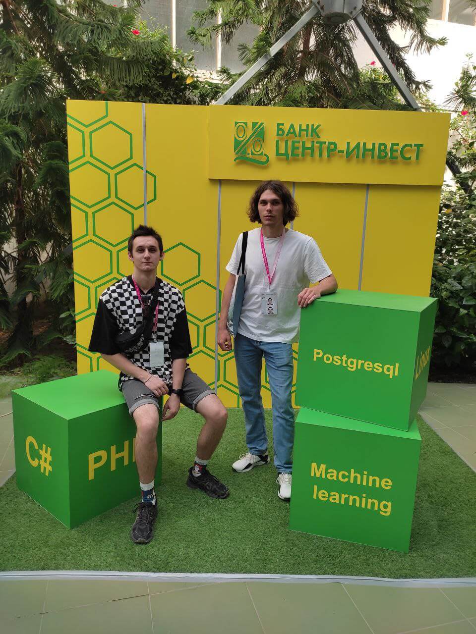 Жеребцов А.И. и Усенко Я.В. на Всероссийском молодежном форуме ИТ-технологий «Фича»