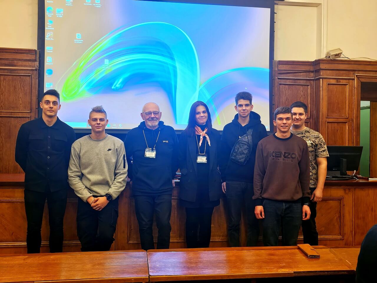 команда «Всё сложно»